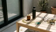 Un pavo real se comió la yerba del mate: qué significa y cómo evitarlo en tu patio